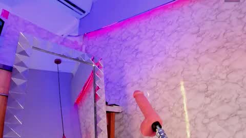 Kate  online show from November 11, 2025, 5:07 am