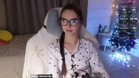 Snapshot of kateleoo chatting on December 14, 2024, 4:42 pm Im Kate online show from December 14, 2024, 4:42 pm