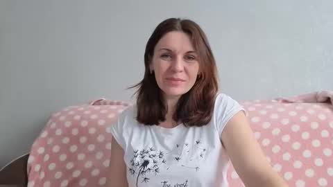 KateMorana online show from February 6, 2026, 4:17 am