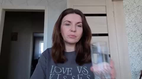 KateMorana online show from April 3, 2026, 3:26 am