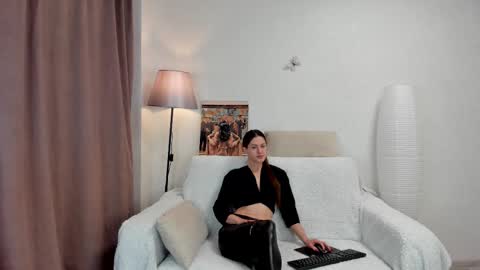 Snapshot of katerina_ray chatting on October 15, 2025, 2:44 am Katerina GTM2 Mo Tu Th Fr Sa Su 3am-10am online show from October 15, 2025, 2:44 am