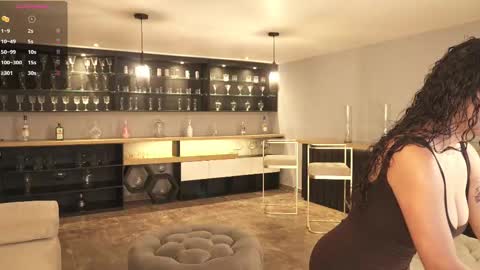 K A T E  online show from October 4, 2025, 12:14 pm