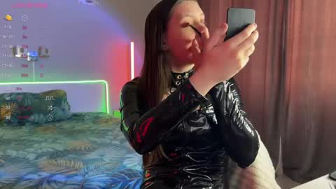 katherine__ross online show from June 1, 2026, 9:55 am