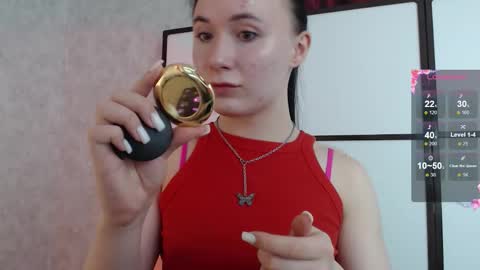 katherine_reinhart online show from November 4, 2025, 2:27 pm