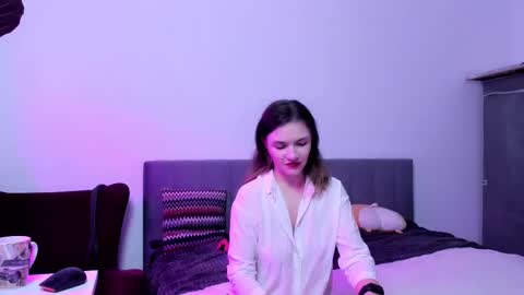 Katherine online show from October 31, 2025, 3:57 pm