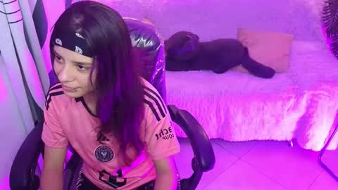 Snapshot of kathie_lozada chatting on September 19, 2025, 5:42 am kathie_lozada online show from September 19, 2025, 5:42 am