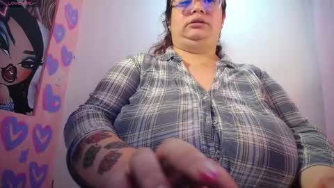 kathybigboobsbbw_ online show from December 17, 2025, 10:16 pm