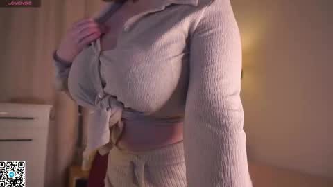 Snapshot of kathyclaytons chatting on October 12, 2025, 9:08 am Aneta online show from October 12, 2025, 9:08 am