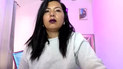 Katia collins online show from October 5, 2025, 5:11 pm