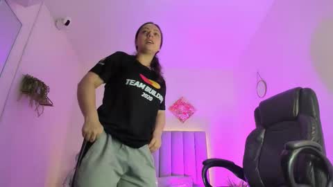 Katia  online show from October 30, 2025, 11:22 am