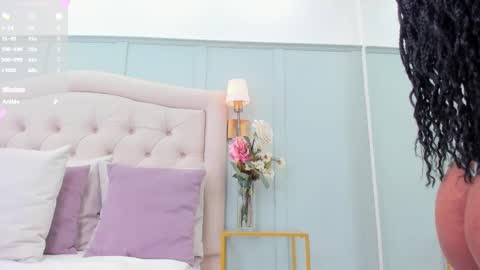 Katia  online show from October 15, 2025, 6:19 pm