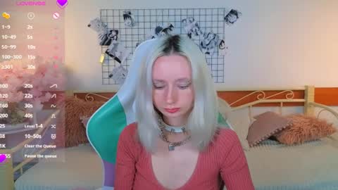 Katia  online show from April 10, 2026, 5:56 am