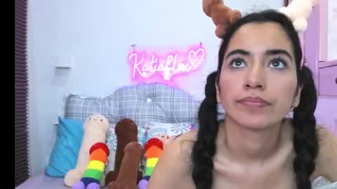 Katia online show from February 4, 2025, 2:07 am