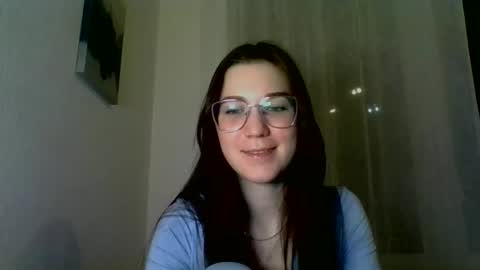 katie_foxi online show from February 19, 2025, 5:06 pm