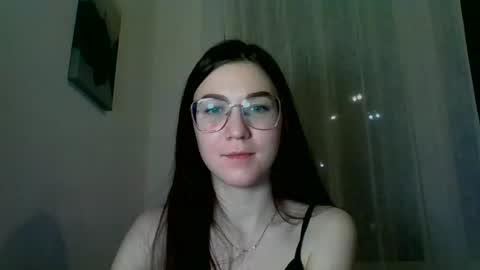 katie_foxi online show from February 23, 2025, 4:13 pm