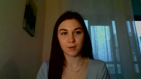 katie_foxi online show from March 2, 2025, 2:43 pm