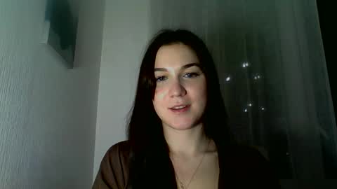 katie_foxi online show from October 11, 2025, 5:22 pm
