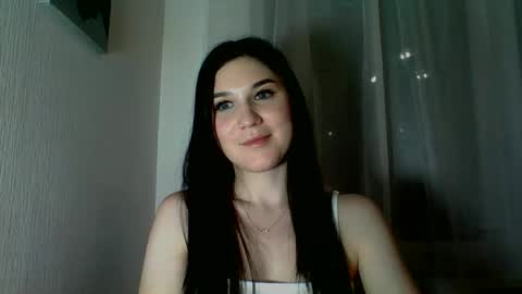 katie_foxi online show from April 13, 2026, 10:26 pm