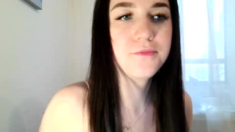 katie_foxi online show from June 27, 2026, 7:08 pm