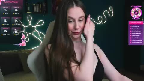 Katie online show from October 5, 2025, 9:45 pm