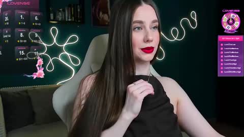 Snapshot of katie_taylorr chatting on November 13, 2025, 1:37 am Katie online show from November 13, 2025, 1:37 am