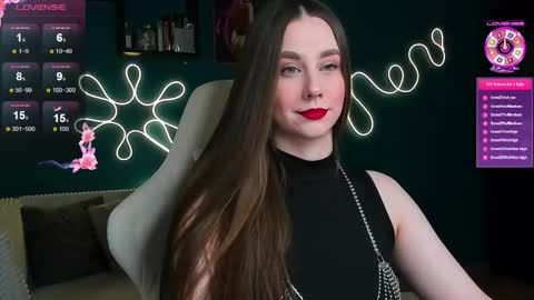 Snapshot of katie_taylorr chatting on November 19, 2025, 10:21 pm Katie online show from November 19, 2025, 10:21 pm