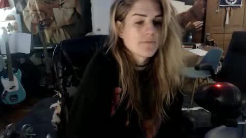 Snapshot of katiecutie_5 chatting on November 7, 2025, 4:56 am Katie online show from November 7, 2025, 4:56 am