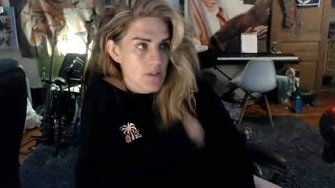 Katie online show from June 26, 2026, 5:12 am