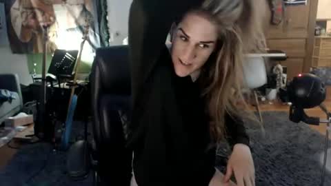 Katie online show from July 8, 2026, 4:17 am