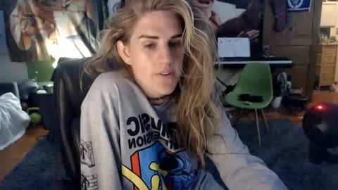 Katie online show from July 17, 2026, 5:03 am