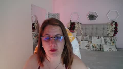 Snapshot of katiee_jones_ chatting on January 19, 2025, 4:04 pm Katherine online show from January 19, 2025, 4:04 pm