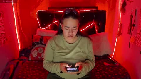 Snapshot of katieeandsharon chatting on November 8, 2025, 1:44 pm SHARON KATIEE online show from November 8, 2025, 1:44 pm