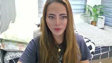 Snapshot of katiefrox_ chatting on February 10, 2025, 6:20 am katiefrox online show from February 10, 2025, 6:20 am