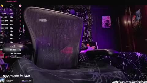 katiekitsuu online show from October 25, 2025, 5:48 am