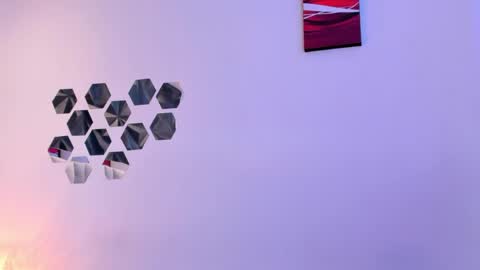 KATE  online show from April 22, 2026, 7:04 pm