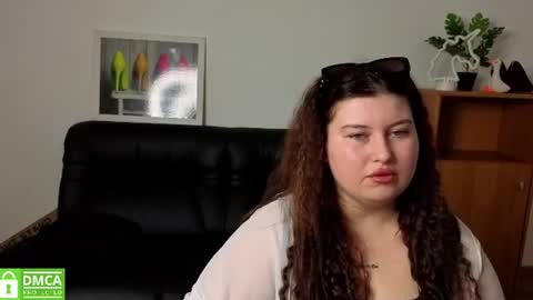 Katina online show from July 17, 2026, 5:51 pm