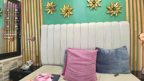 K A T L Y N  online show from January 23, 2025, 7:07 pm