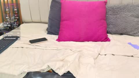 K A T L Y N  online show from January 26, 2025, 9:18 pm