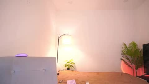 Snapshot of katnees_correa chatting on December 1, 2025, 7:02 am Follow me on instagram and twitter as correaktnees online show from December 1, 2025, 7:02 am