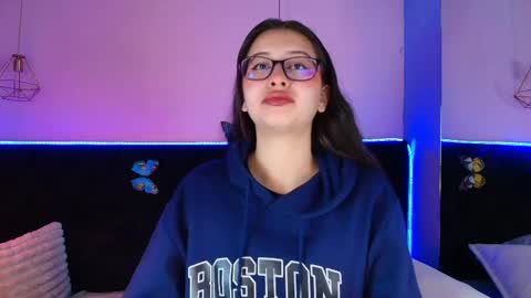 .... Katniss .... online show from April 3, 2026, 12:25 pm