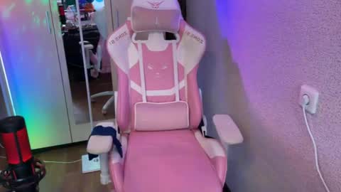   naked in pvt show 100 tk online show from January 13, 2026, 9:36 am