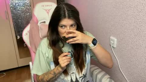 Snapshot of katrin_kristal chatting on April 27, 2026, 5:11 pm naked in pvt show 100 tk online show from April 27, 2026, 5:11 pm
