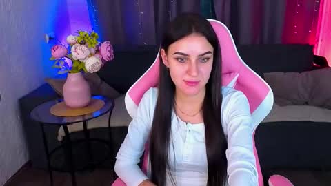 Katrin online show from November 5, 2025, 1:11 pm