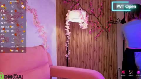 Katrina Bail online show from November 17, 2025, 1:00 am