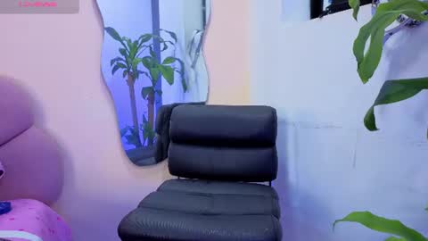 katrina_blaze online show from June 25, 2026, 5:12 am