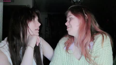 Snapshot of katrine_ine chatting on November 14, 2025, 3:44 pm katrine_ine online show from November 14, 2025, 3:44 pm