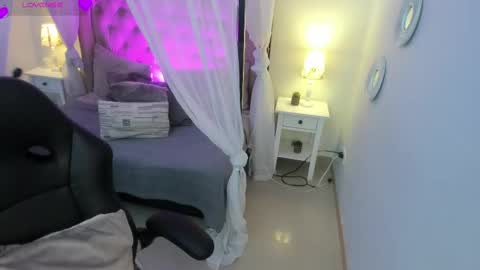 Snapshot of kattarina_ chatting on September 17, 2025, 11:01 am kattarina_ online show from September 17, 2025, 11:01 am