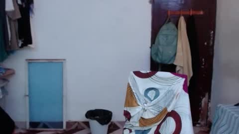 Snapshot of katteyes_ chatting on May 22, 2026, 7:41 pm katteyes_ online show from May 22, 2026, 7:41 pm