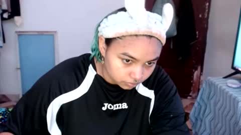 Snapshot of katteyes_ chatting on May 24, 2026, 7:41 pm katteyes_ online show from May 24, 2026, 7:41 pm