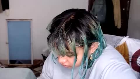 Snapshot of katteyes_ chatting on May 26, 2026, 8:27 pm katteyes_ online show from May 26, 2026, 8:27 pm